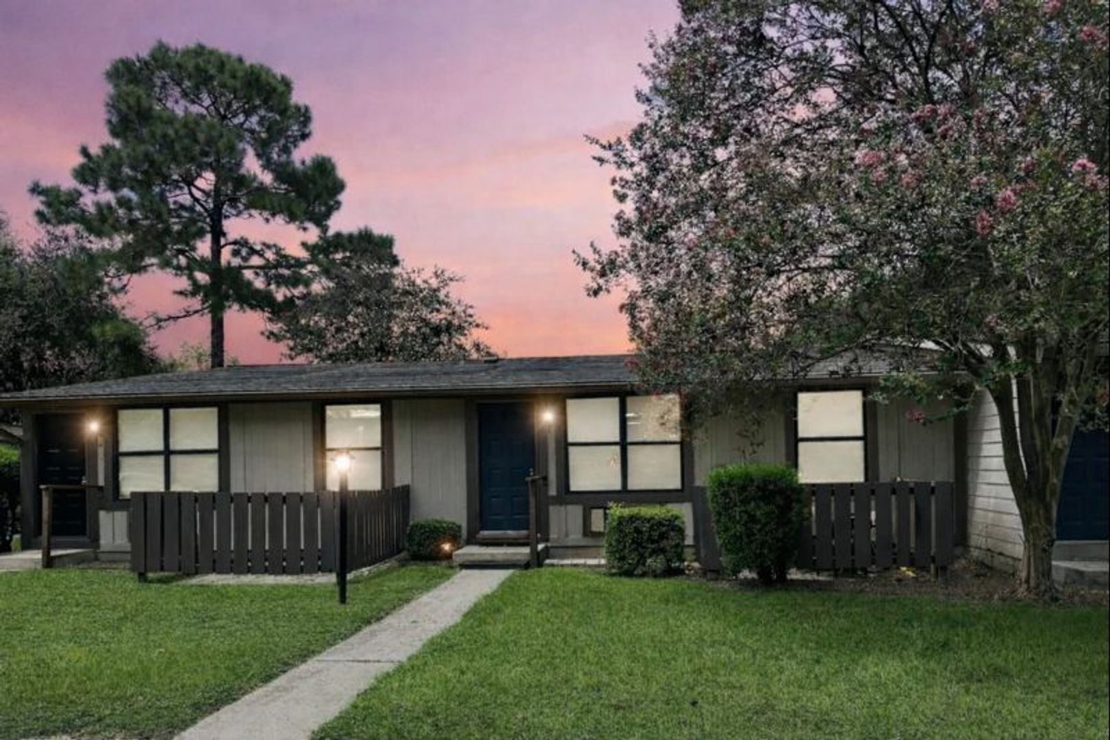 Buford Apartment: 100 Hartford Run NE