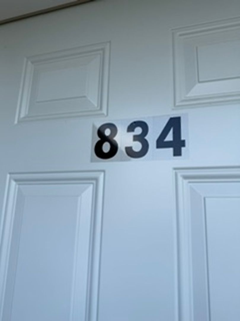 Vandalia House: 834 Sussex Place