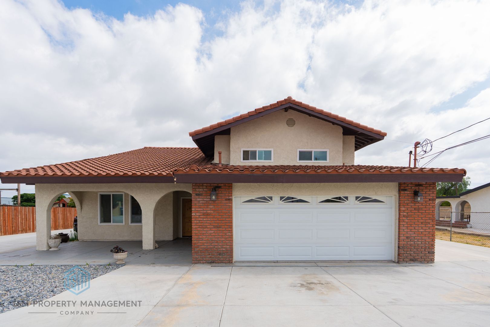 Fontana Apartment: 13635 Arrow Route