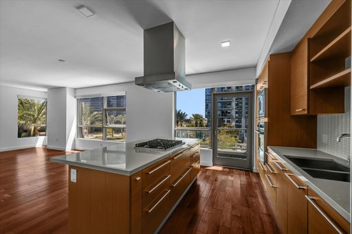 Luxury Elevated Living 1 Bed 1.5 Bath Condo at Skyline OC – photo 1