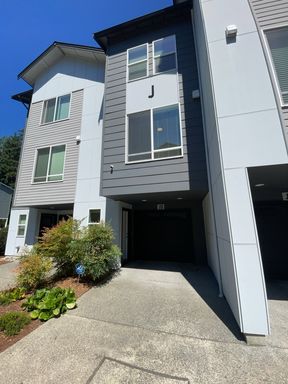 Available in Everett 3x3 Townhome – photo 1