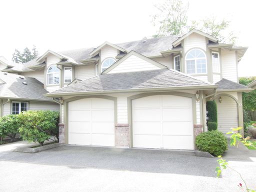 Townhouse in Nice Edmonds Complex! 2 Bedrooms with One Car Garage! – photo 1