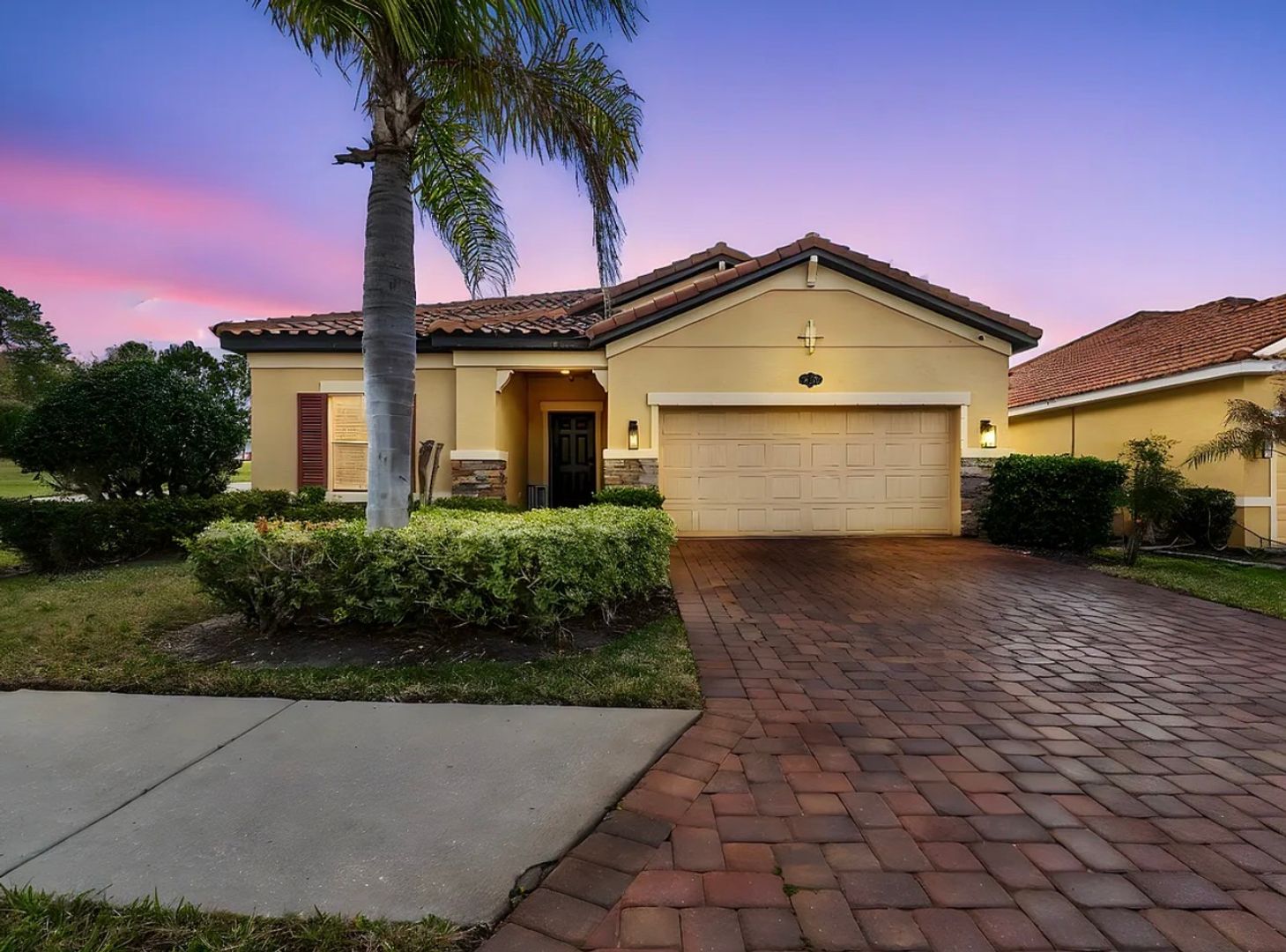 Lakeland House: 3987 Sunset Lake Dr