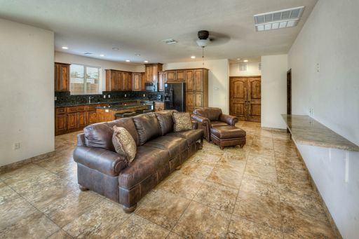 Luxury house near UofA! – photo 1