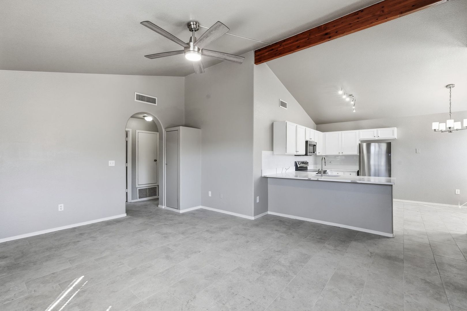 Tucson Apartment: 811 E. Caddie St.