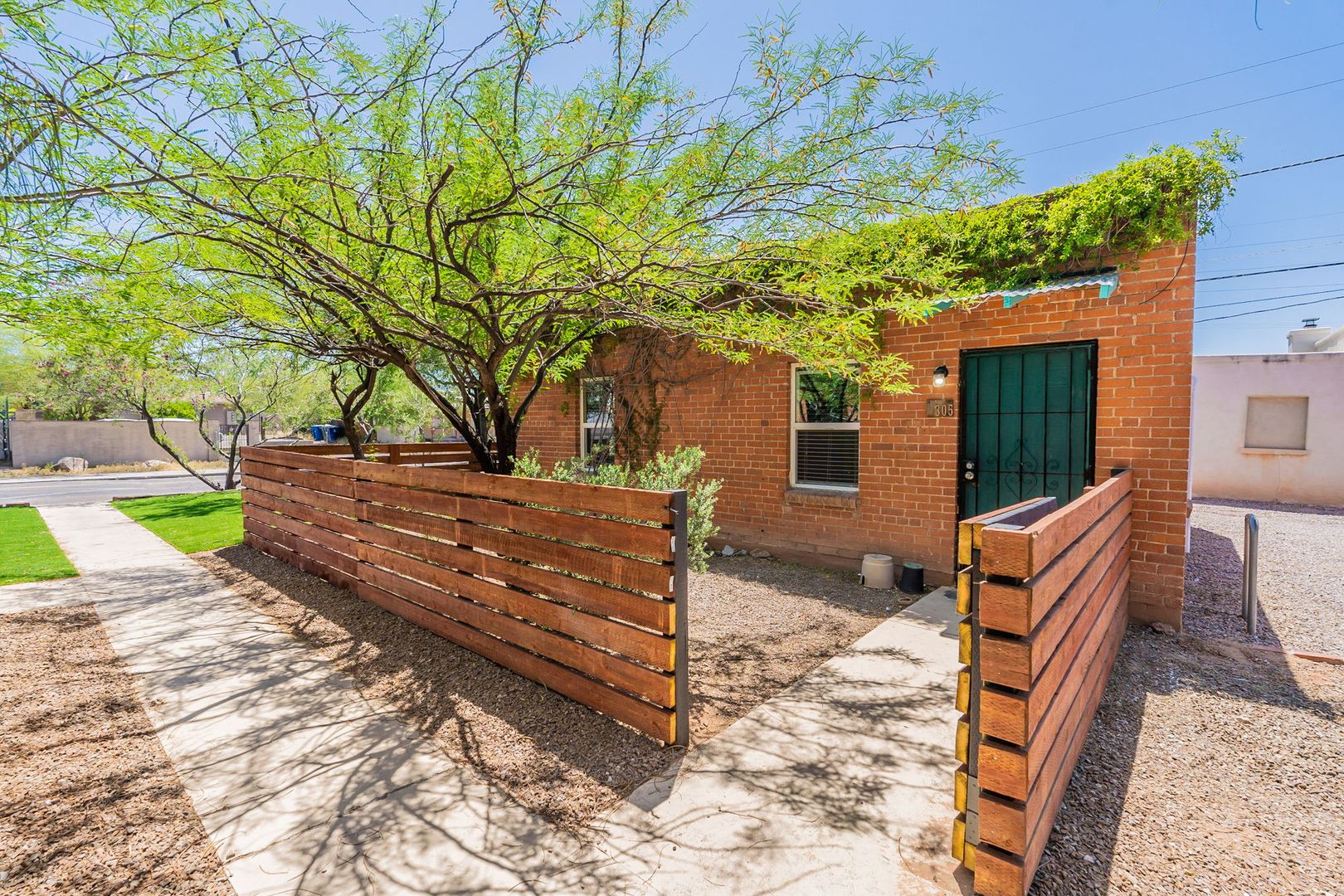 Tucson Apartment: 305-315 N. Highland Ave.