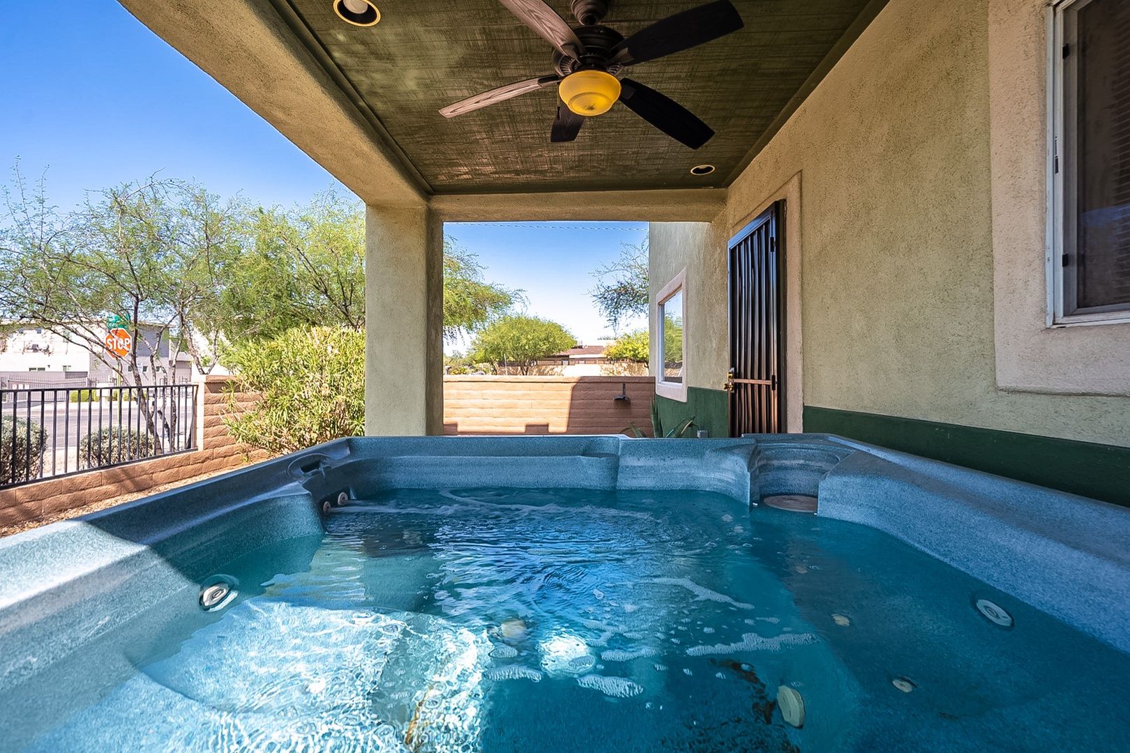 Tucson Apartment: 638, 640, 642 E. Lester St.