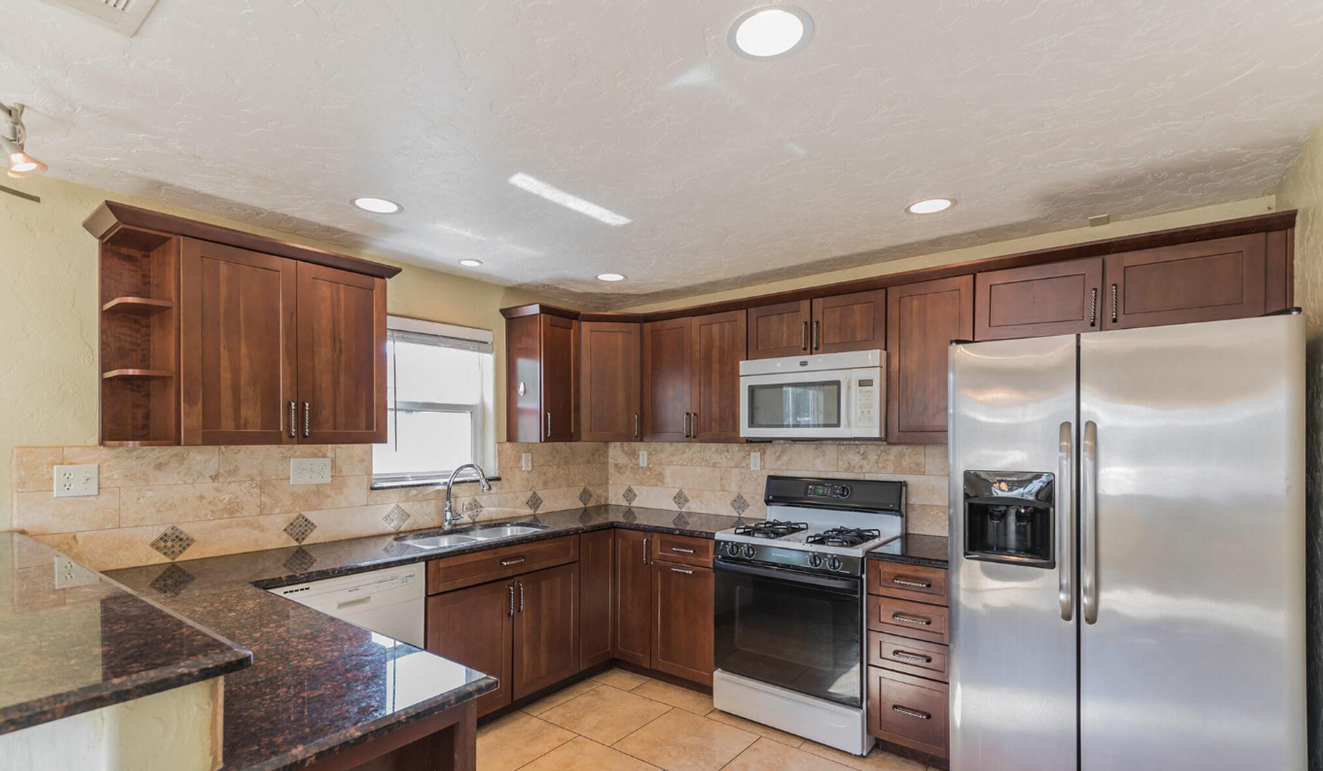 Tucson Apartment: 410 E. Waverly St.