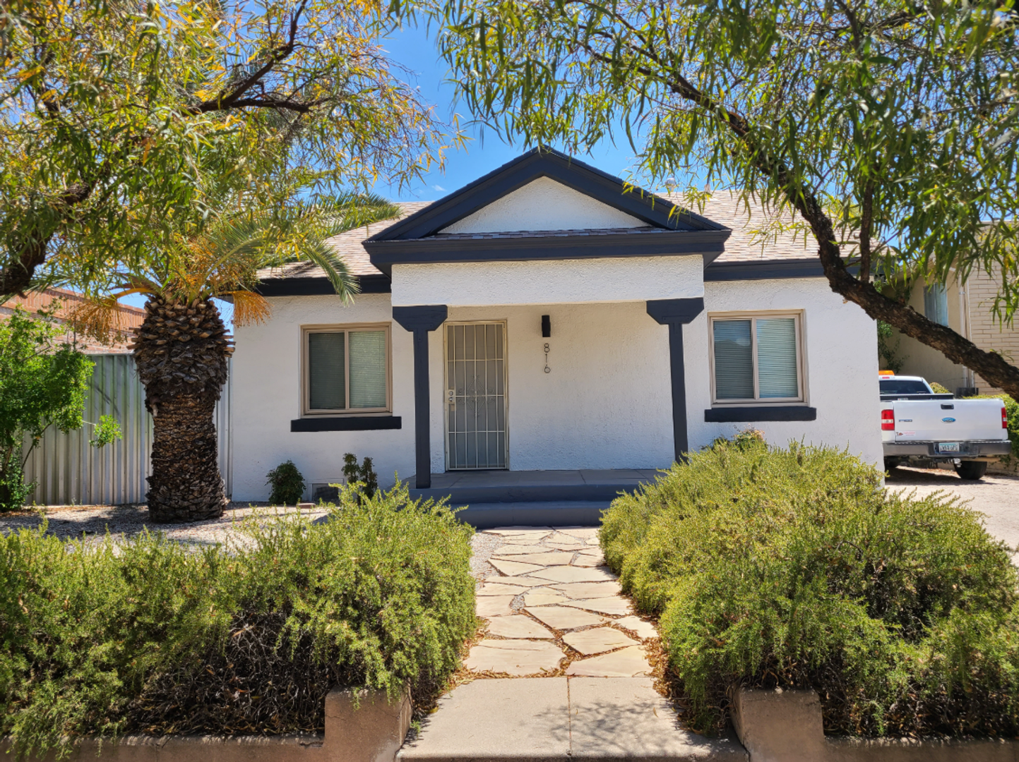 Tucson Apartment: 816 E. 10th St. &