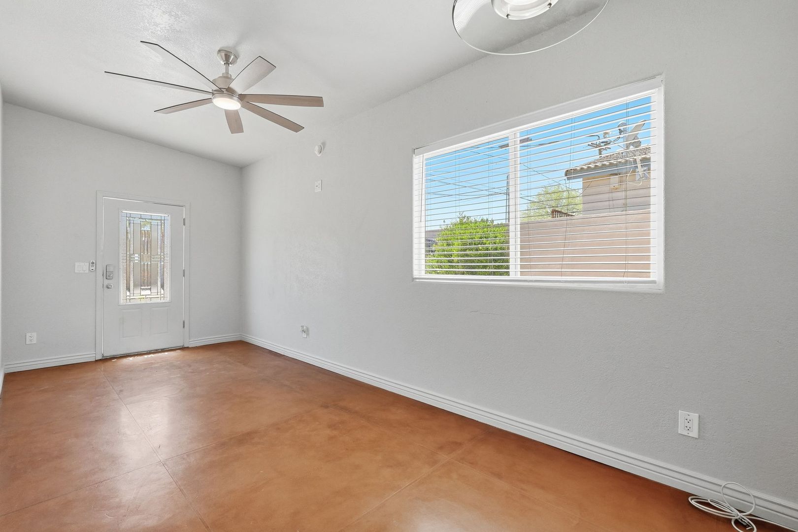 1840-1842 N. Santa Rita Ave. ( 1840, 1842-A, 1842-B ) 12 of 12