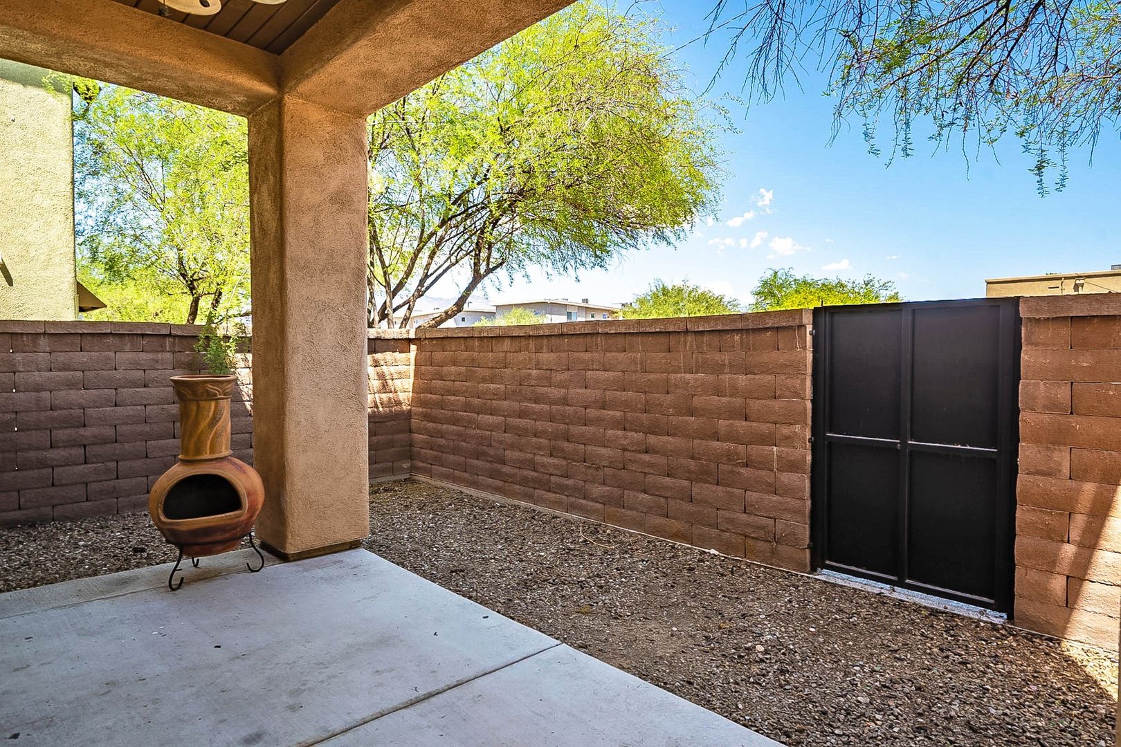 Tucson Apartment: 638, 640, 642 E. Lester St.