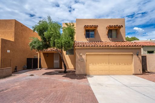 Beautiful 4bed/4.5bath Home in Sam Hughes! Pre-leasing for August 2027! – photo 1