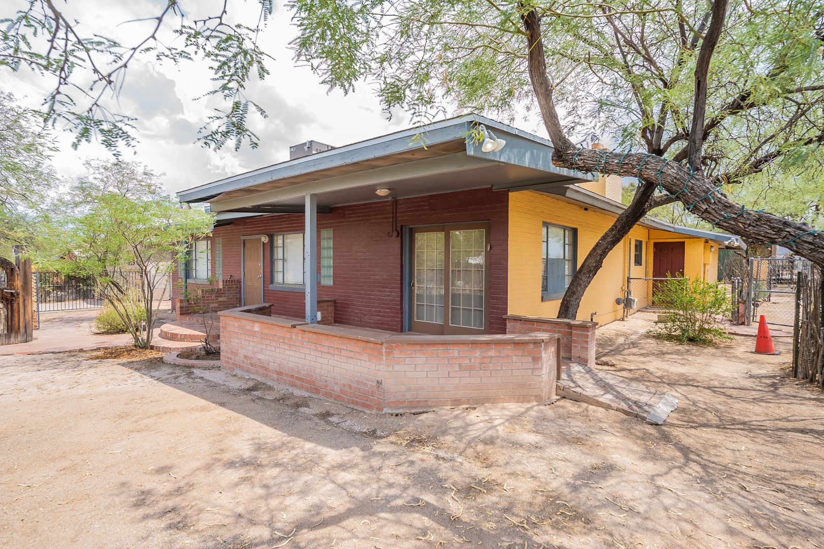 Tucson Apartment: 1104 E. Waverly St.