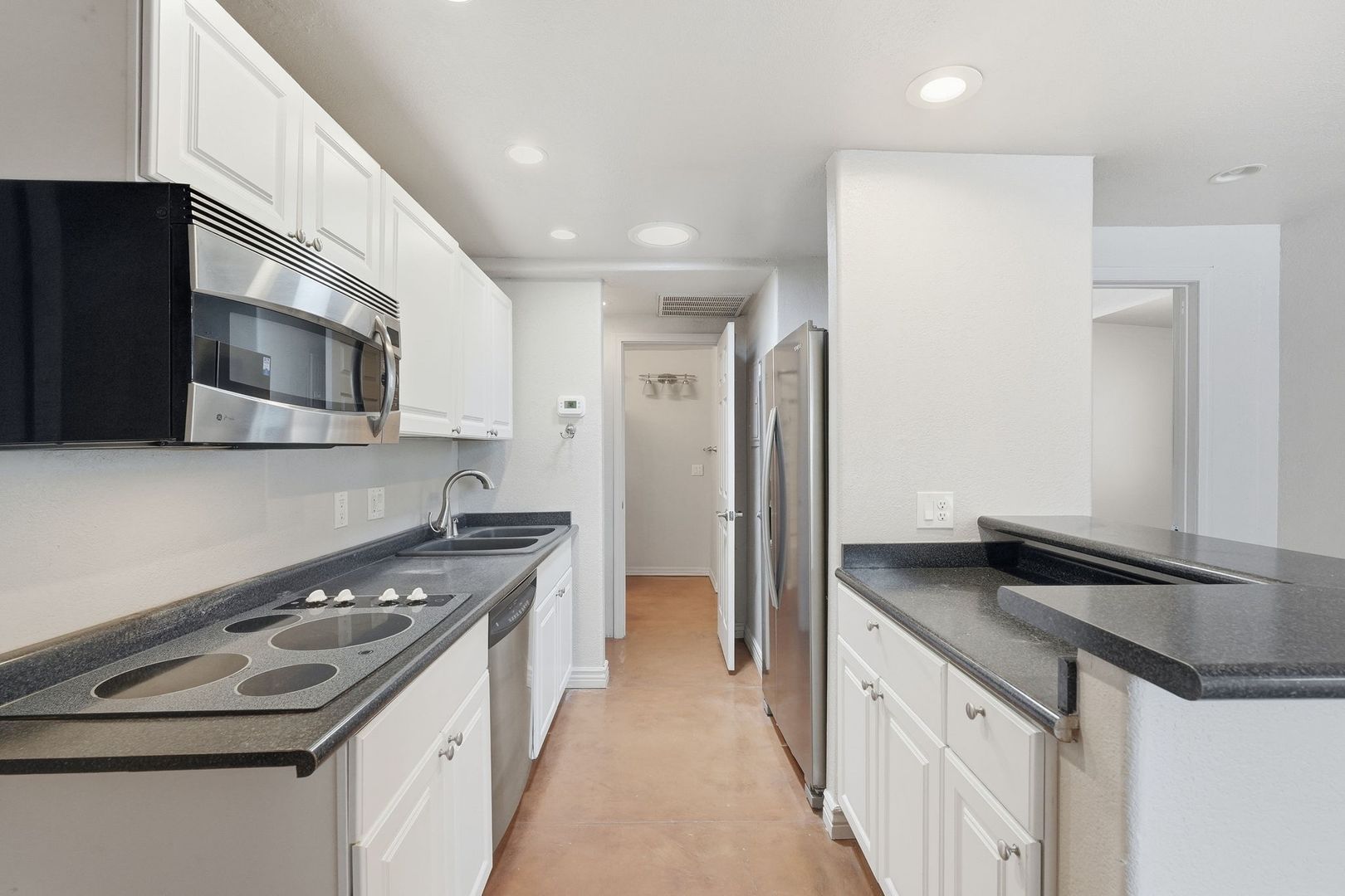 1840-1842 N. Santa Rita Ave. ( 1840, 1842-A, 1842-B ) 3 of 12