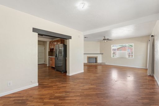 Half off first months rent!! 5 bed, 3 bath property near UofA with a lot of outdoor space pre-leasing for August 2026! – photo 1