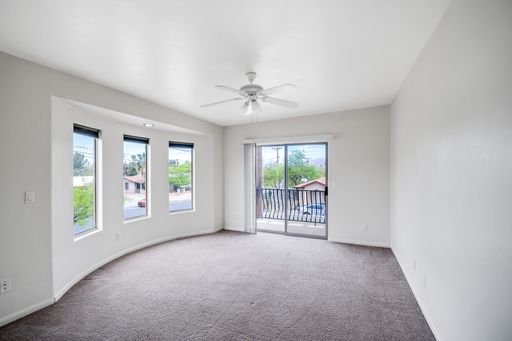 3 bed, 2.5 bath townhouses Pre-leasing for August 2027!! – photo 1