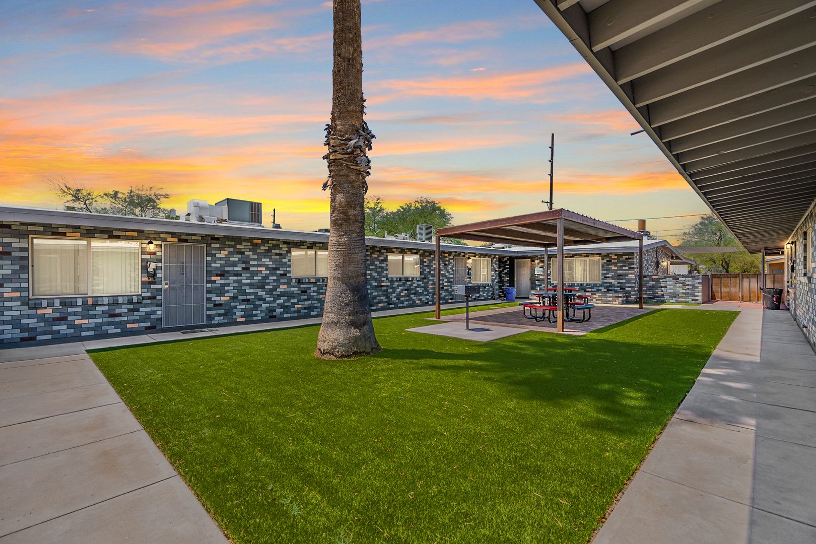 Tucson Apartment: 1321, 1323, 1325, 1327, 1329 E. Adams St.