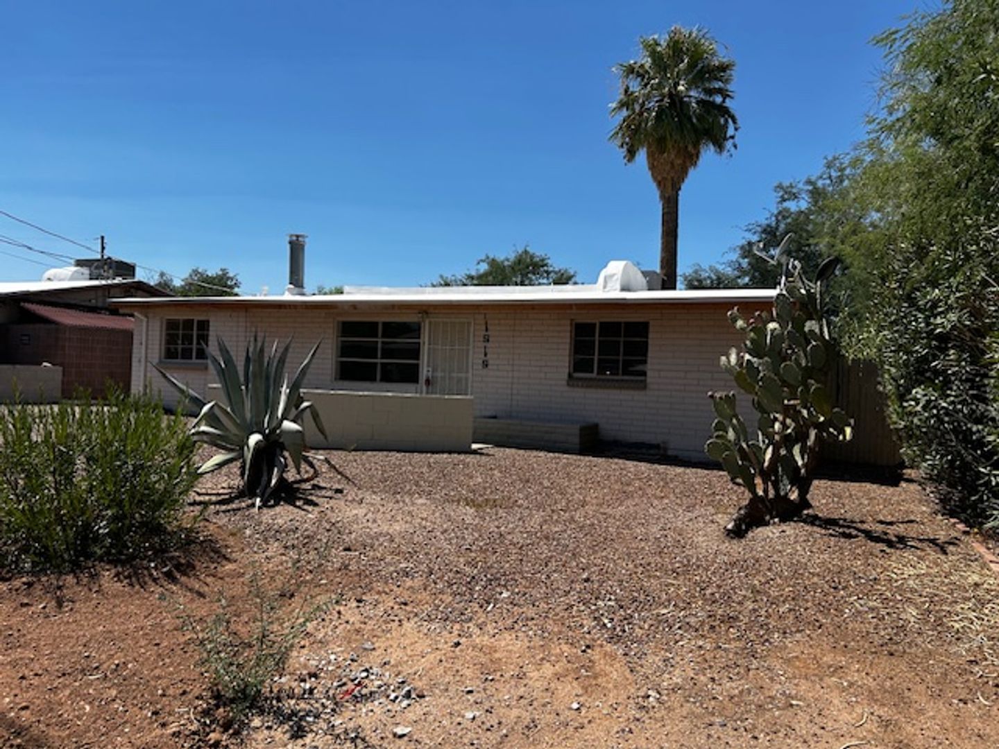 Tucson House: 1515 N  Belvedere Ave