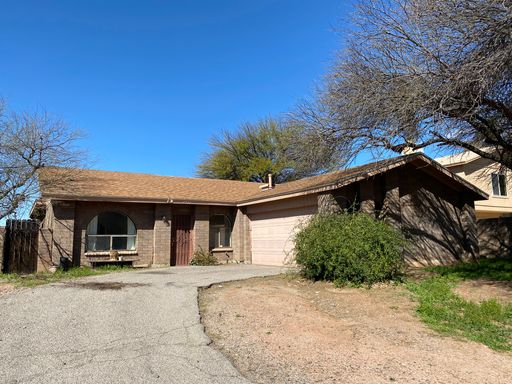 3 Bed 2 Bath Tanque Verde/Dos Hombres Area – photo 1