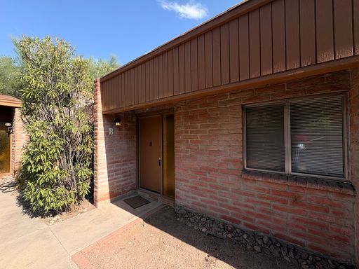 Cute & Cozy Midcentury Style 2Bed/1Ba! – photo 1