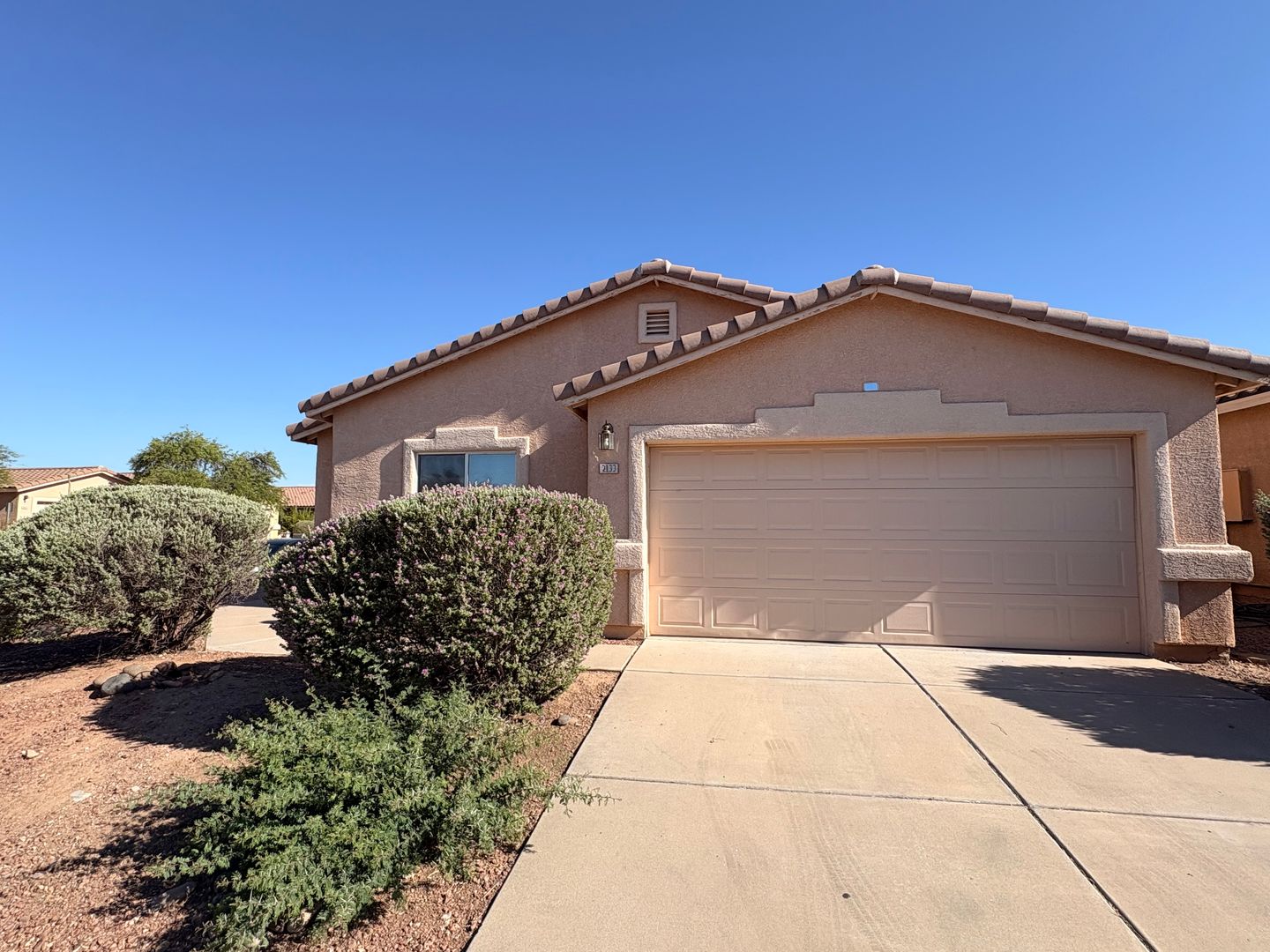TUCSON House: 2133 W. ROUNDWOOD PL