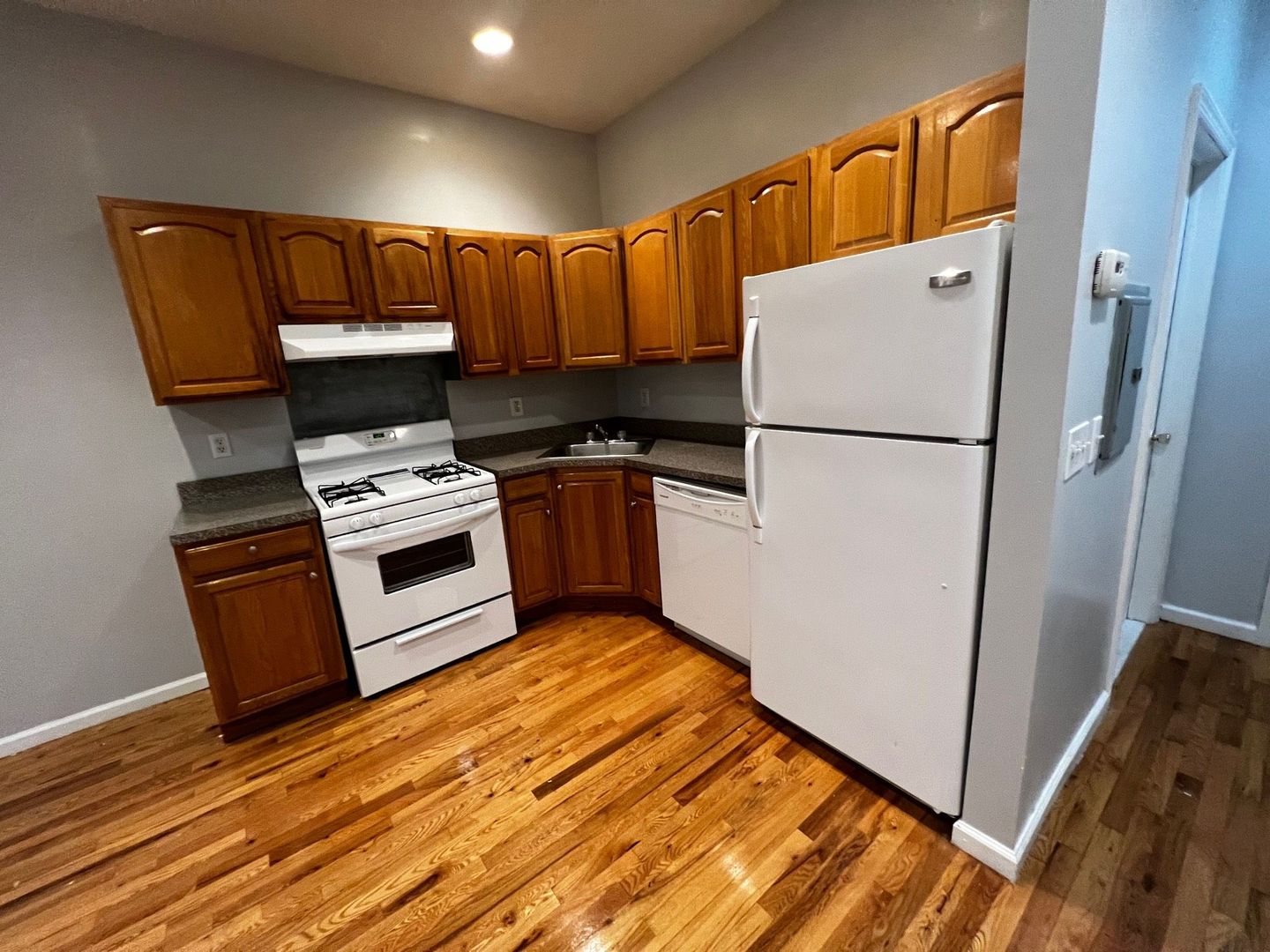Bayonne Apartment: 458 Kennedy Blvd.