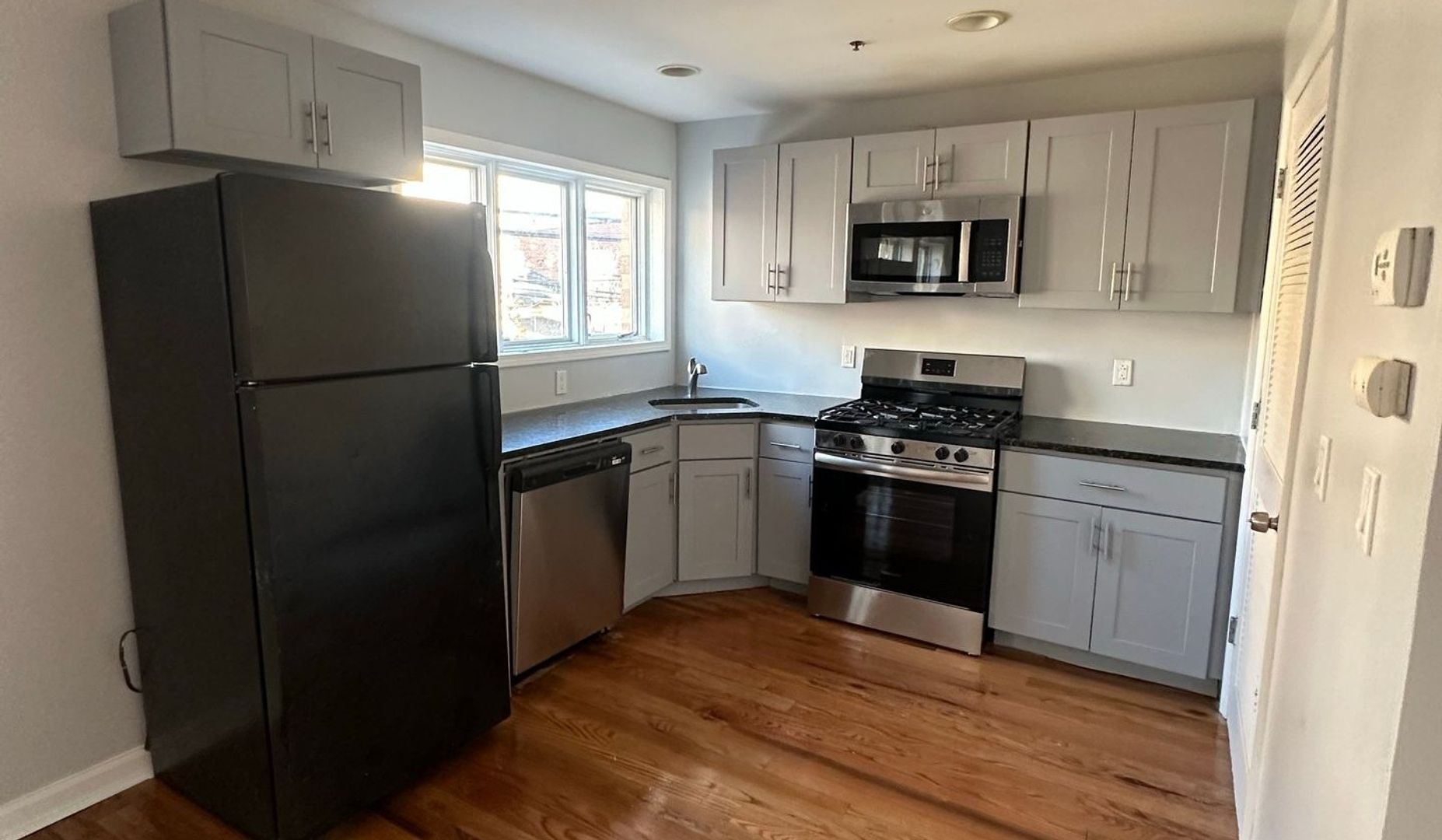 Union City Apartment: 115 42nd Street