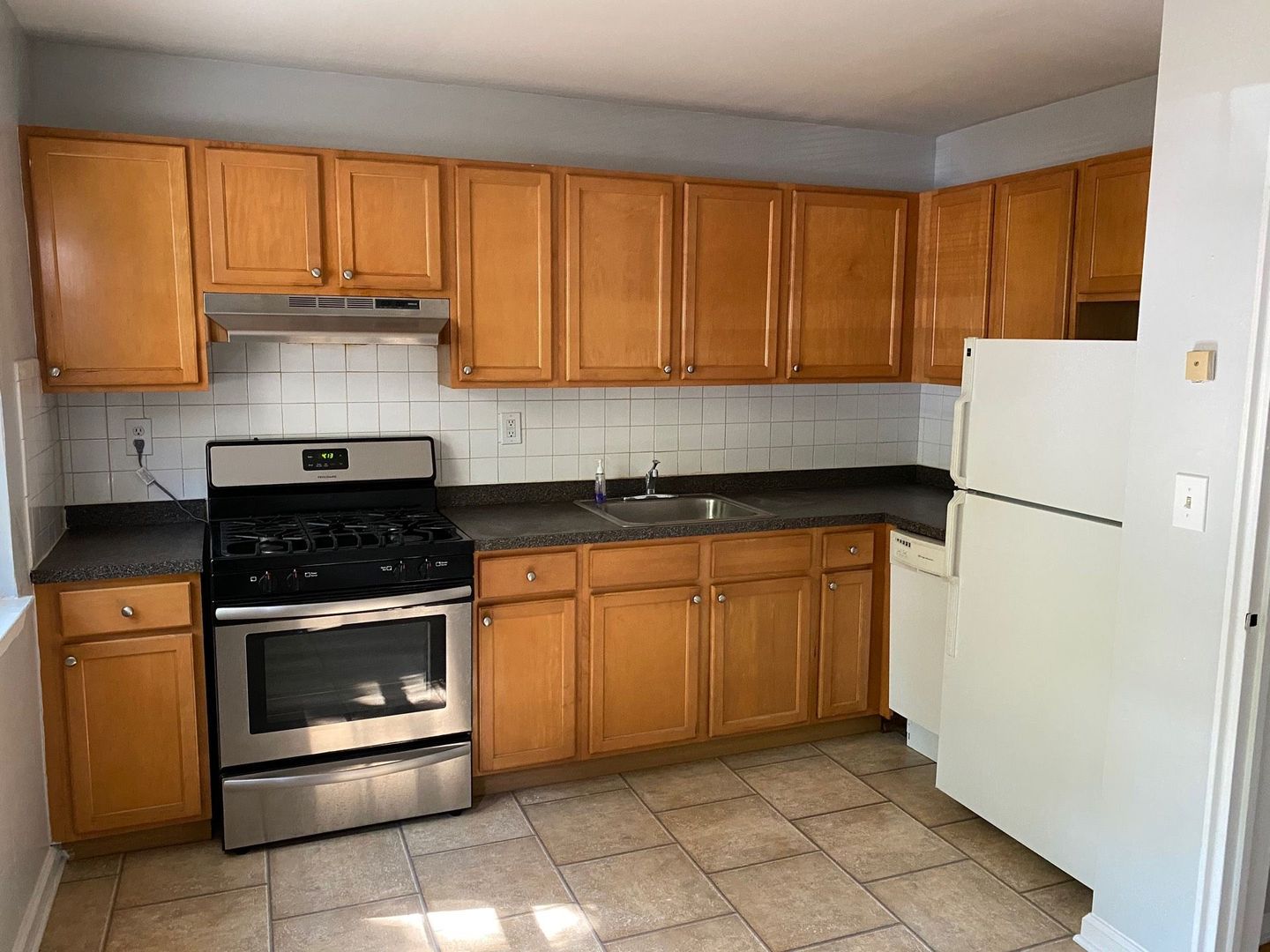 New Providence Apartment: 48 Southgate Road