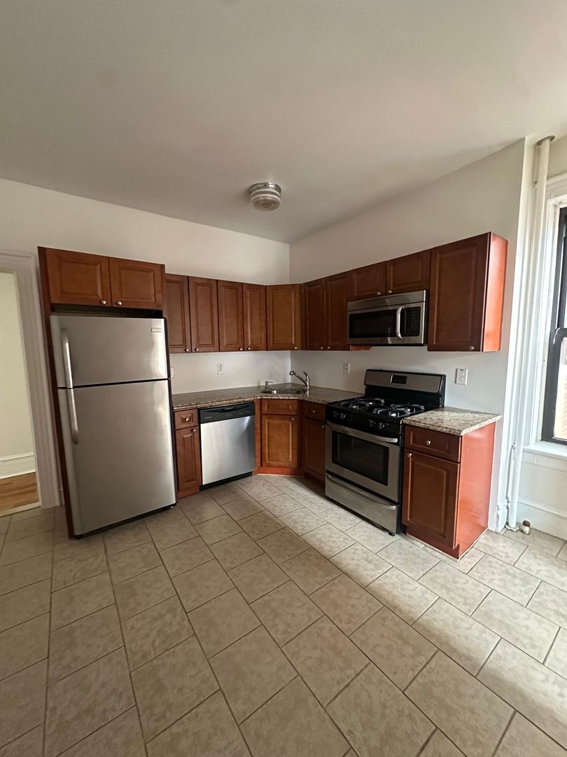 Union City Apartment: 3401 Park Avenue