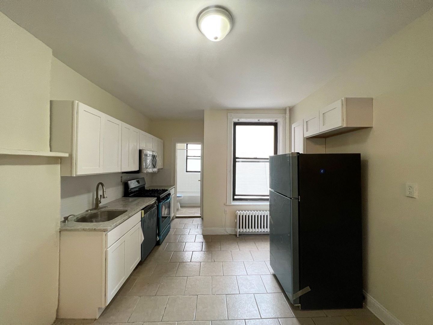 Jersey City Apartment: 145 Chestnut Avenue