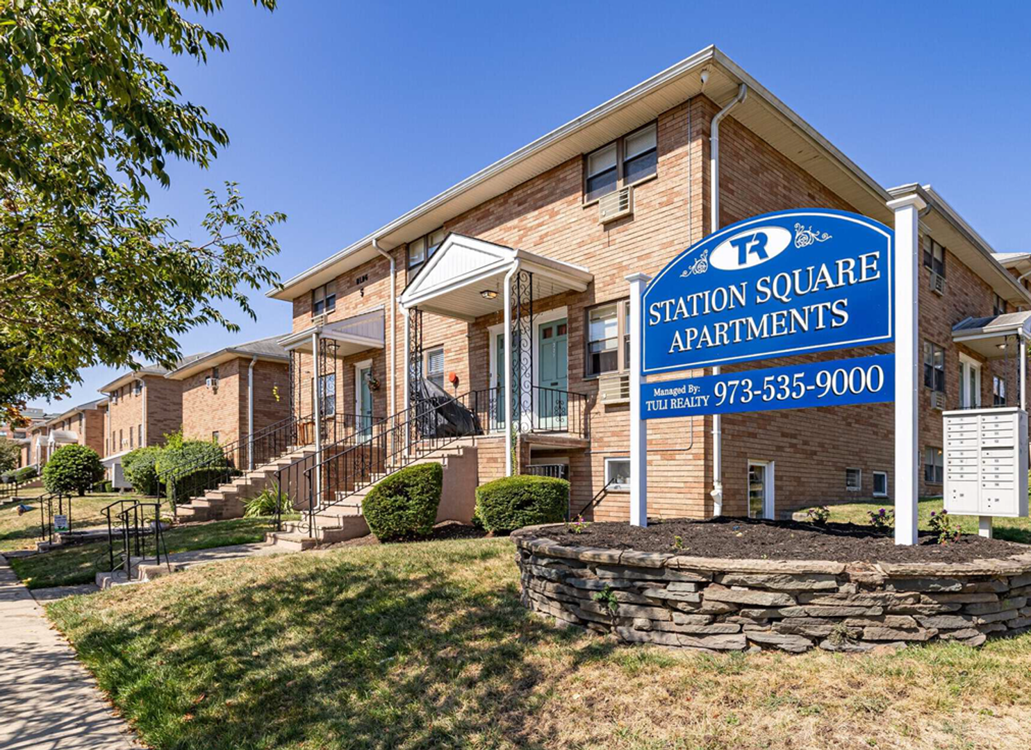 East Rutherford Apartment: 351 Van Winkle Street