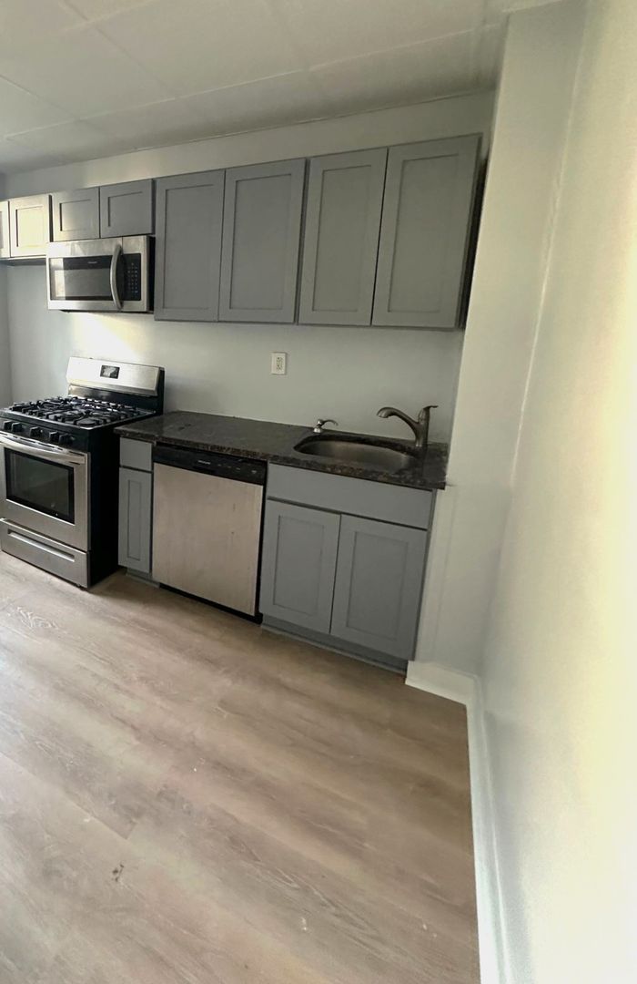 Union City Apartment: 1109 Palisade Avenue