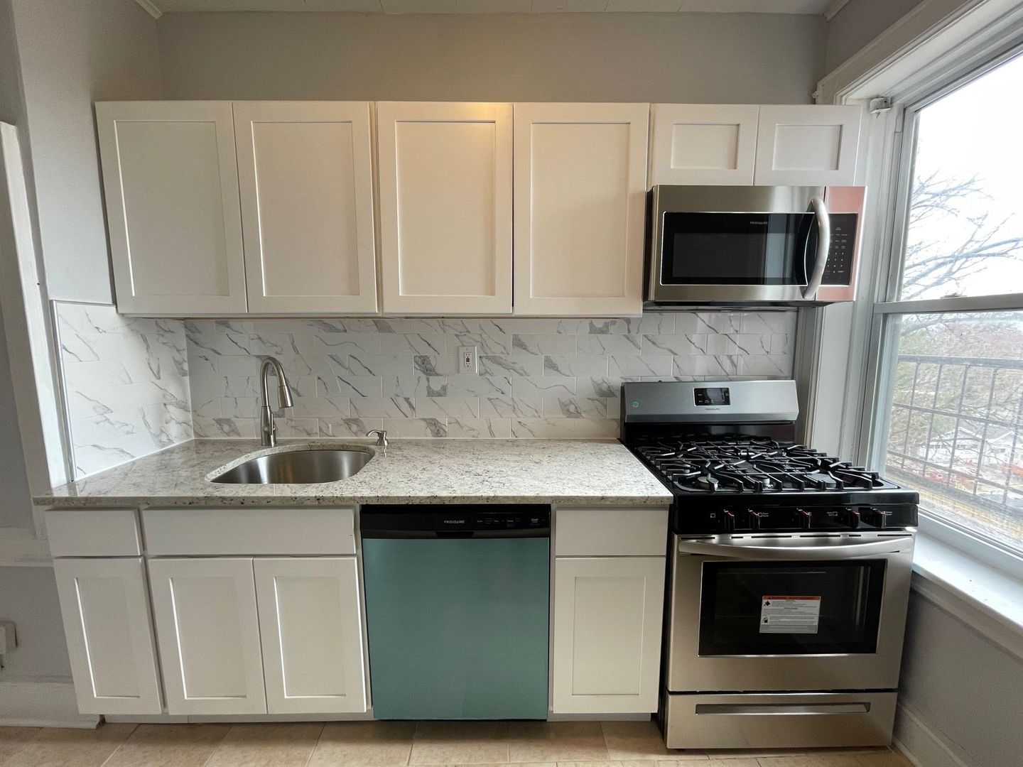 Bayonne Apartment: 85-87 West 32nd Street