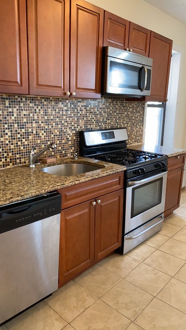 Bayonne Apartment: 23-25 W. 33rd Street