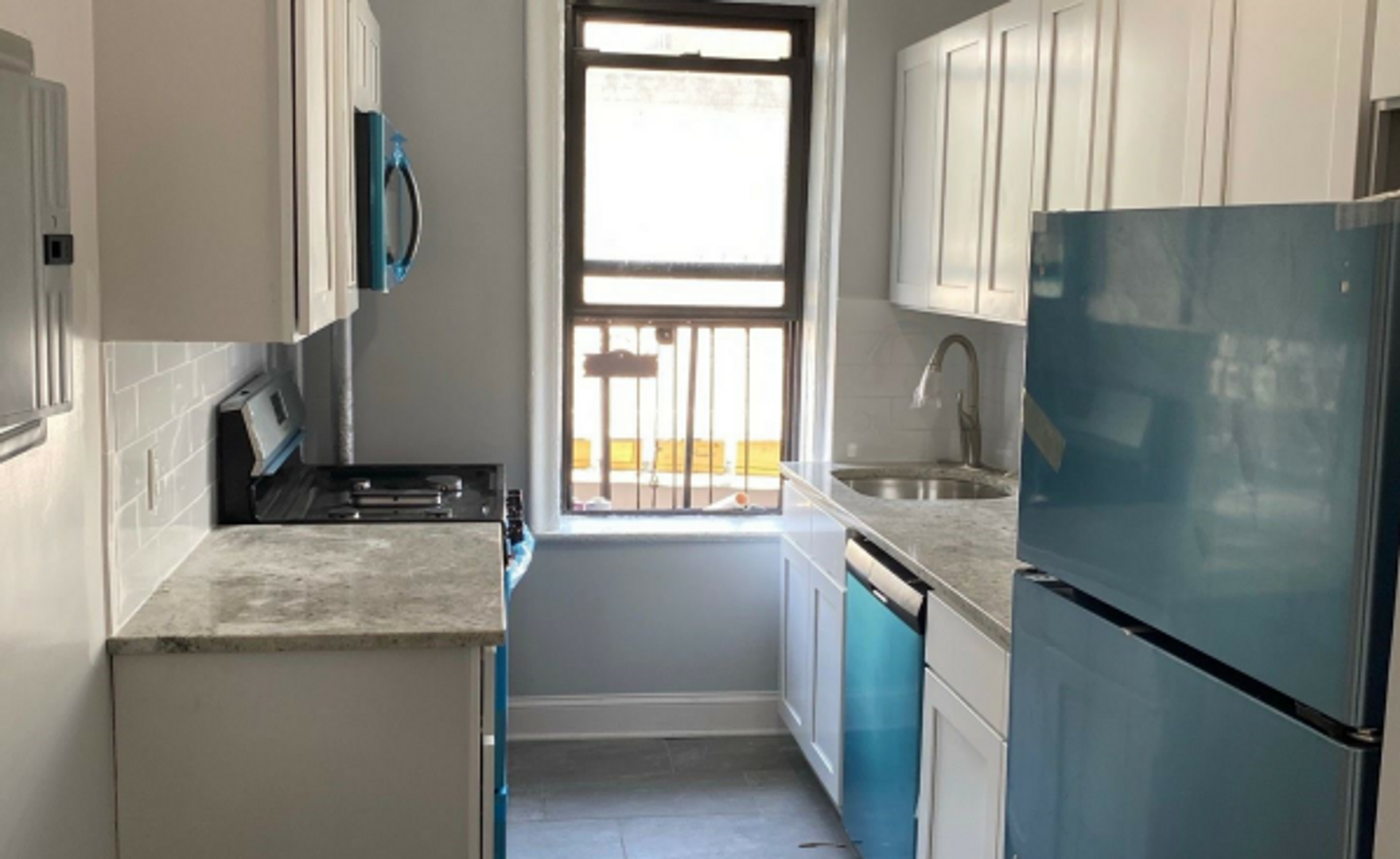 Jersey City Apartment: 320 Fairmount Avenue