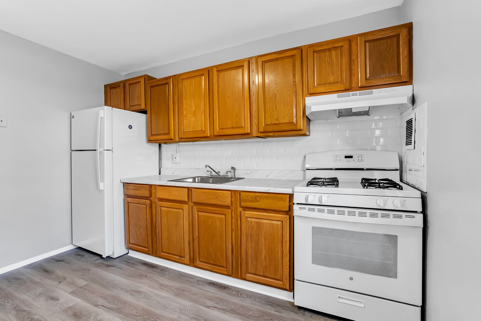 Lyndhurst Apartment: 130-134 Stuyvesant Avenue