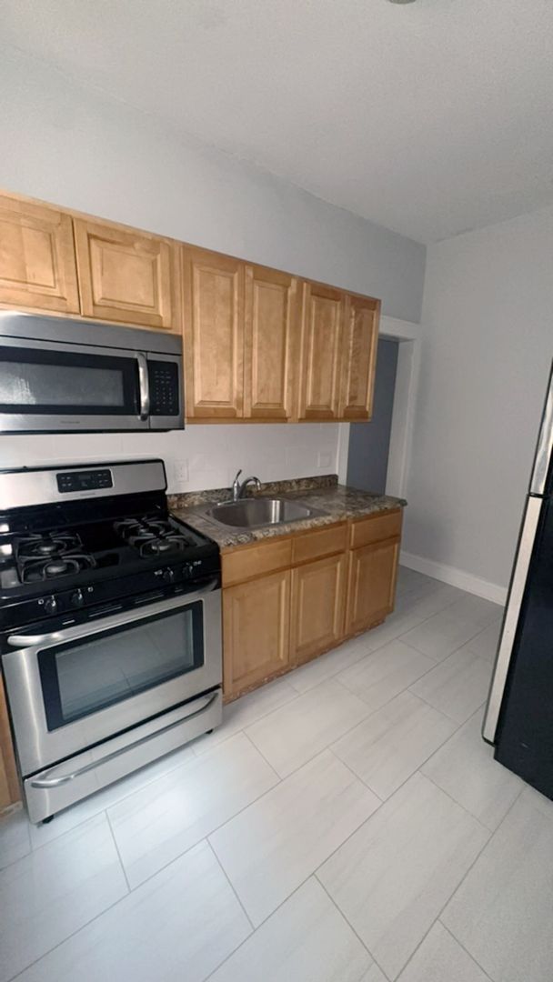 Palisades Park Apartment: 1 West Palisades Blvd