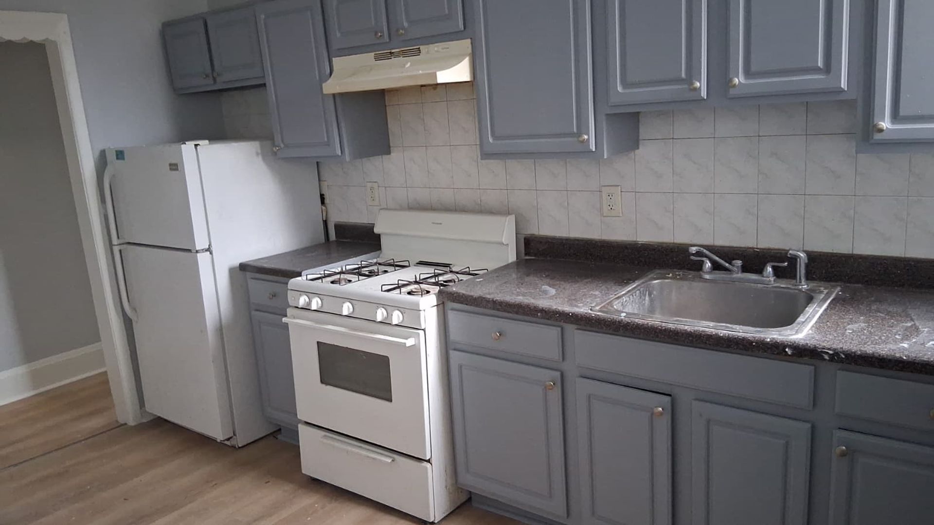 Union City Apartment: 300 11th Street