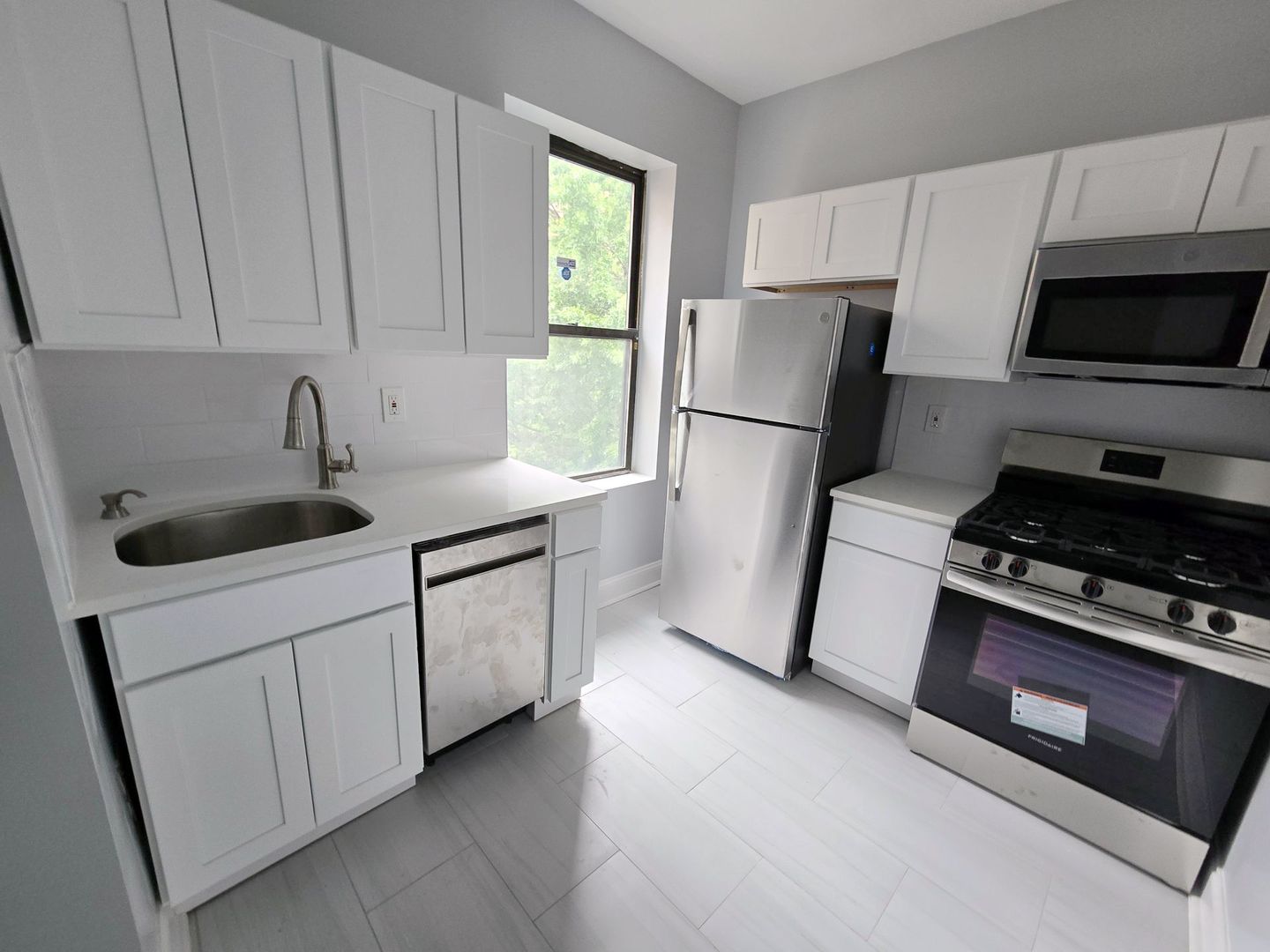 Jersey City Apartment: 343 Fairmount Avenue