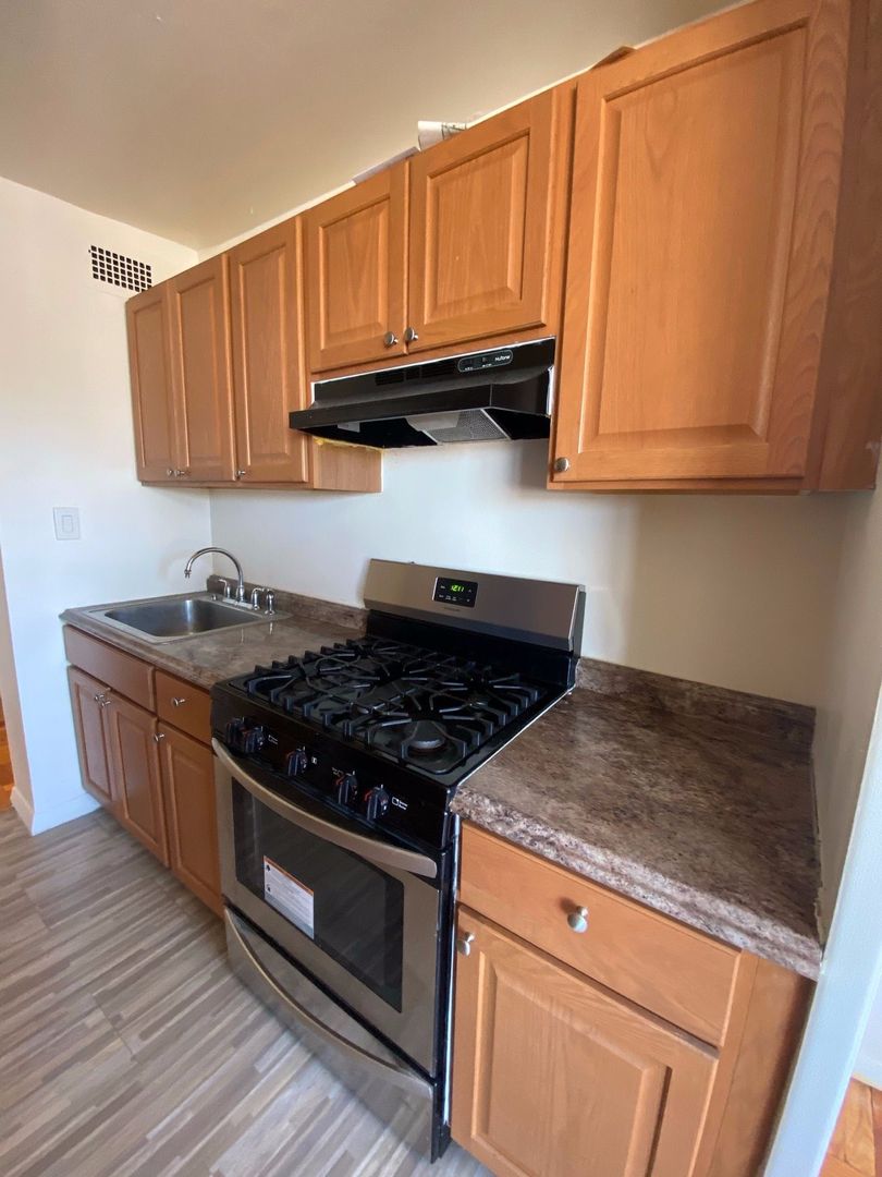 Weehawken Apartment: 700 Boulevard East