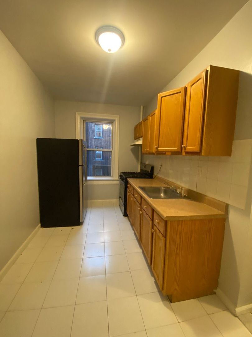 Union City Apartment: 1405 Palisade Avenue