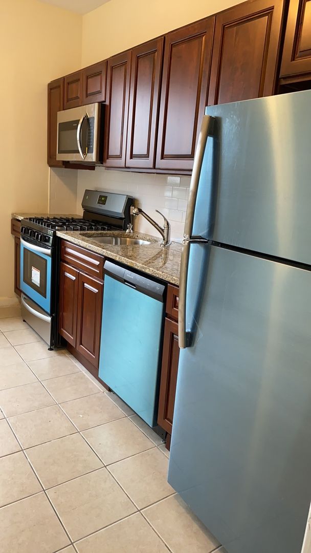 Bayonne Apartment: 807 Avenue A