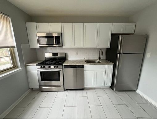 Murray Hill Gardens: Serene Living, Modern Comforts, Your Perfect Home Awaits! – photo 1