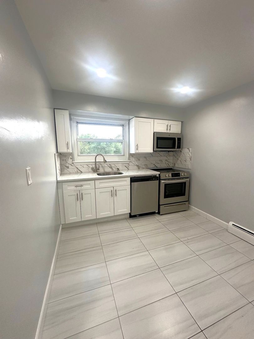 Lodi Apartment: 60 South Main Street