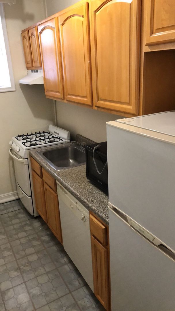 Jersey City Apartment: 20 Tonnele Avenue