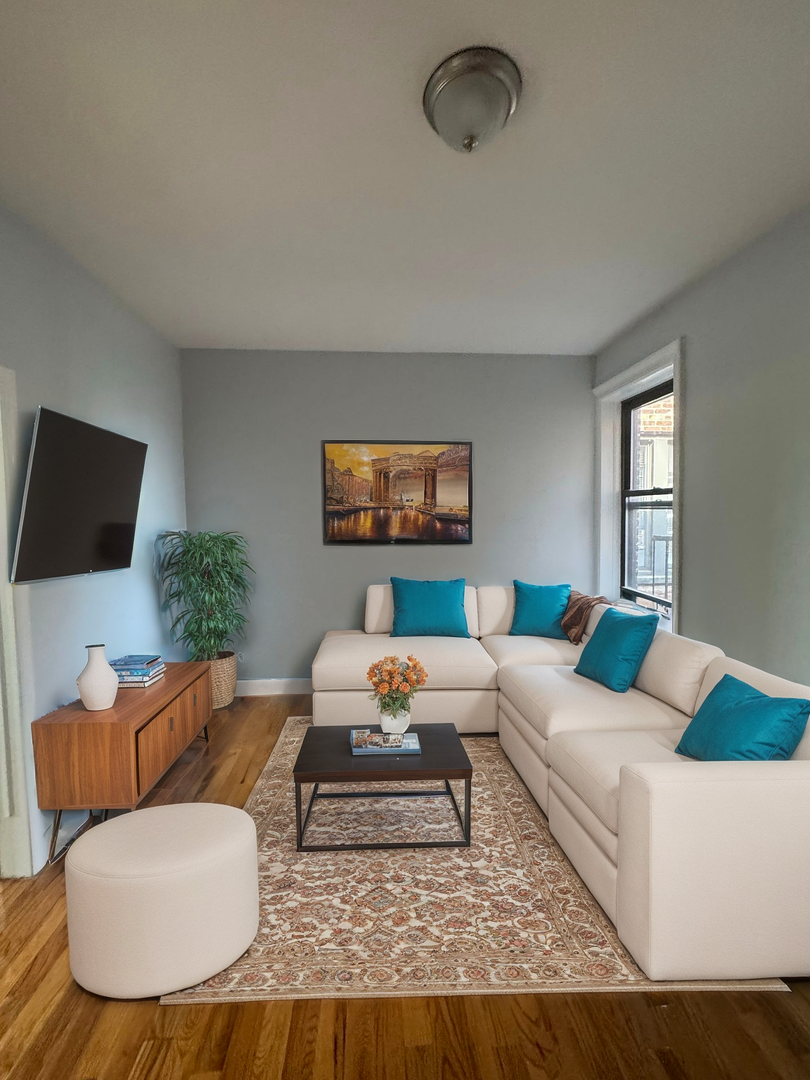 Bayonne Apartment: 458 Kennedy Blvd.