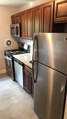 Beautifully Renovated 2-Bedroom Apartment Available!