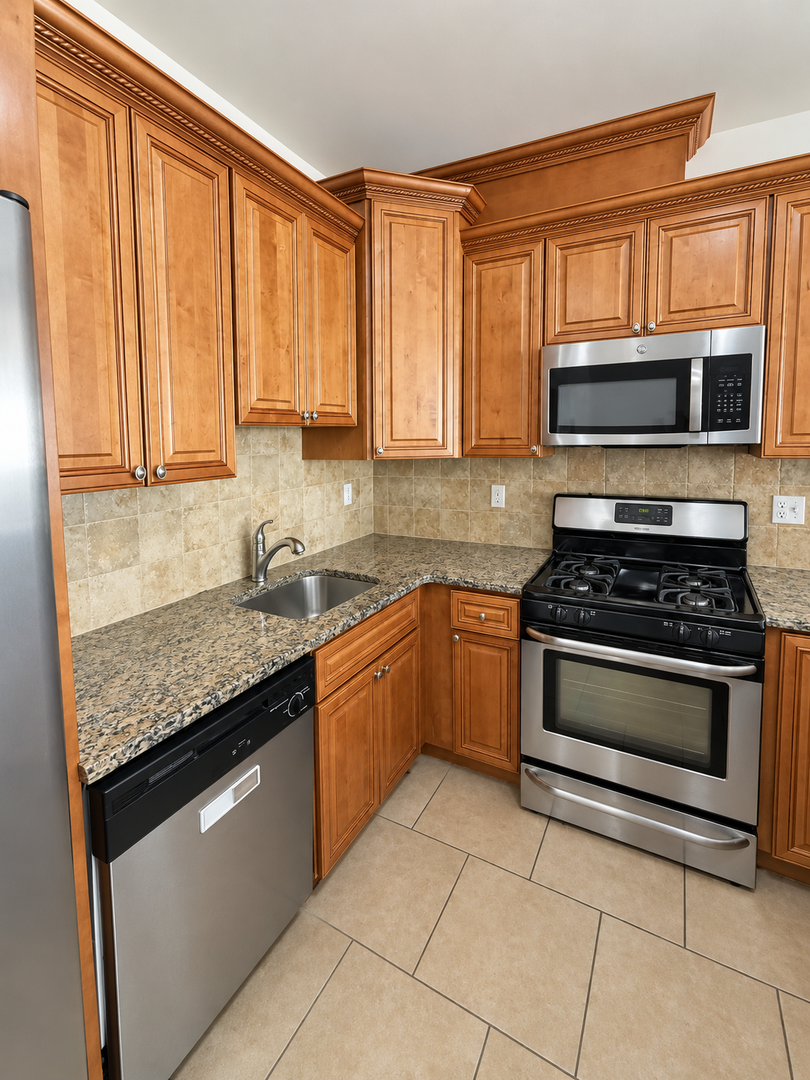 Guttenberg Apartment: 422-430 68th Street
