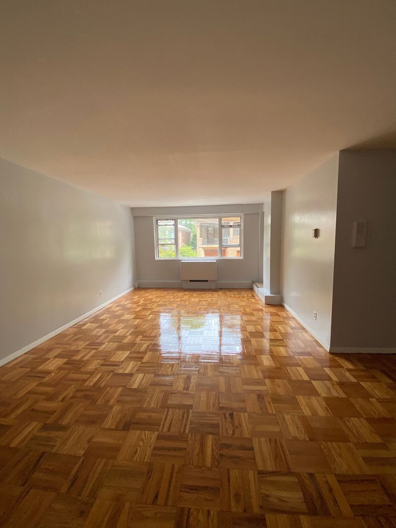 Weehawken Apartment: 700 Boulevard East