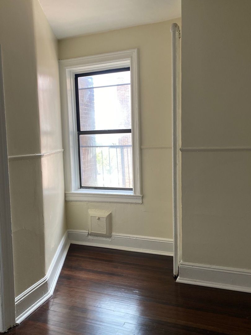 Union City Apartment: 509 47th Street